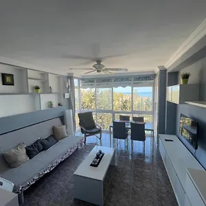 https://luxe-apartment-pool-chillout-beach.1costadelsol.com
