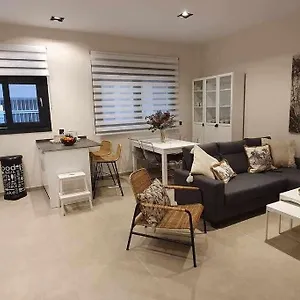 https://estupendo-piso-en-la-playa-victoria.hotelsincadiz.net